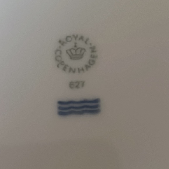 Royal Copenhagen White Fluted Plate 27cm - Picture 7 of 7